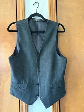 Claiborne Men's Charcoal Herringbone Vest